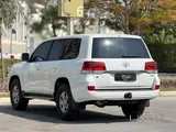 Toyota Land Cruiser GX 2021